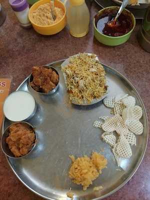 Ghumaghumalu Andhra Mess
