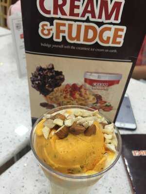 Cream & Fudge