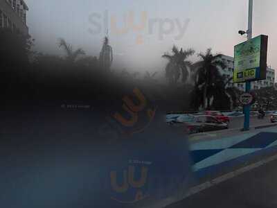 Chowman Calcutta Club