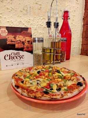1441 Pizzeria Seasons Mall