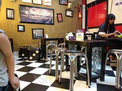 Bon Appetit - The Cafe