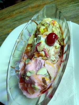 Fresh And Naturelle Ice Cream