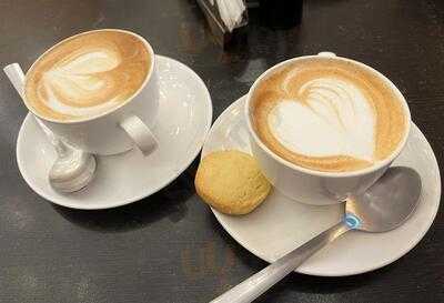 Cafe Courting Coffees