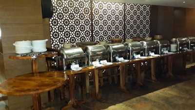 Red Kitchen & Lounge