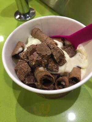 Menchie's Frozen Yogurt