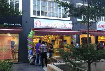 Menchie's Frozen Yogurt