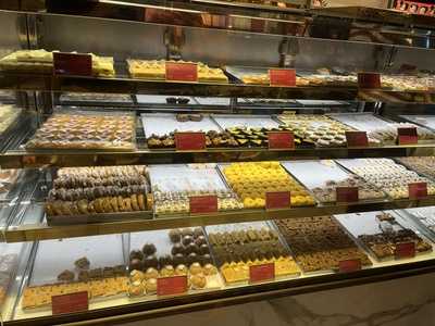 Anand Sweets & Savouries