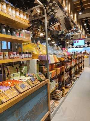 Anand Sweets & Savouries