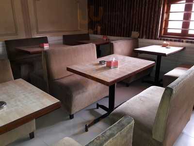 Apollo Garden Restaurant & Bar