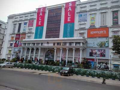 The Adda Hub - Fumee