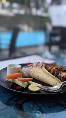 Mirage Poolside Bar & Cafe