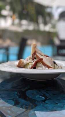 Mirage Poolside Bar & Cafe