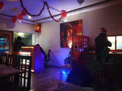 Nomnom - The Thainese Cuisine