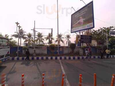 Nomnom - The Thainese Cuisine