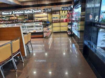 Adyar Ananda Bhavan A2b Veg Restaurant