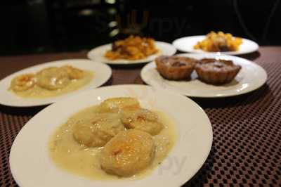 100mt.parkstreet Resto-banquet