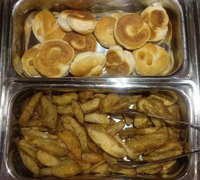 100mt.parkstreet Resto-banquet