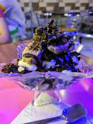 Igloo Cafe & Ice Cream Parlour