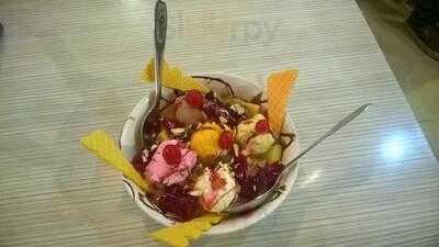 Yashwant Pure Dining Hall