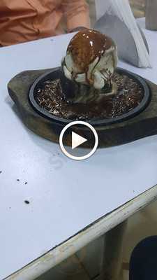 Snowfield Dessert Pub