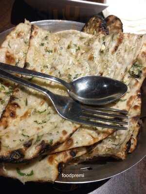 Masakha - Seafood Resto & Bar