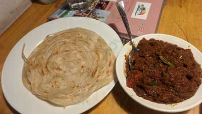 Oru Kizhakkan Thattukada