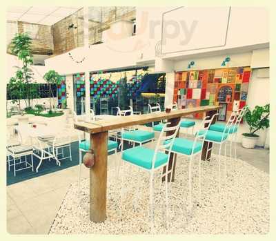 Hoppipola - All Day Bar & Bonhomie