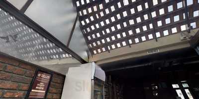 Hoppipola - All Day Bar & Bonhomie