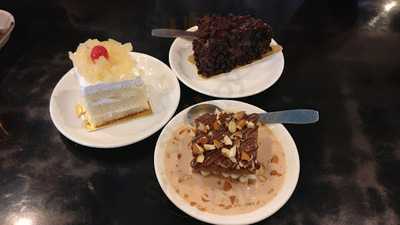 Jd's Cafe And Bakery