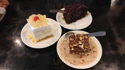 Jd's Cafe And Bakery