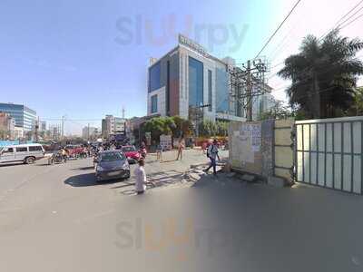 Matinee Bar & Kitchen