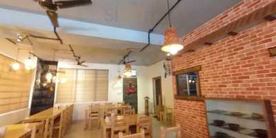 Bamey's Restro Cafe
