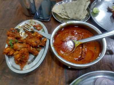 Sayee Biryani Kolhapuri Thaat