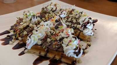 Bombay Bites And Creams