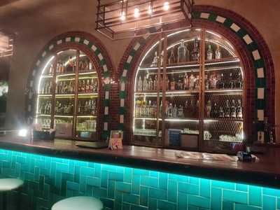 New Empire Bar & Restaurant