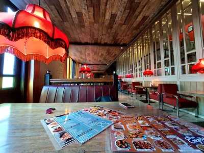 New Empire Bar & Restaurant