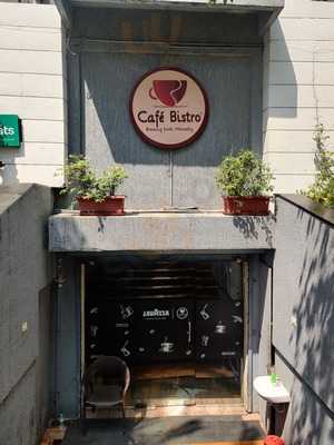 Cafe Bistro