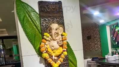 Hotel Banana Leaf Restaurant