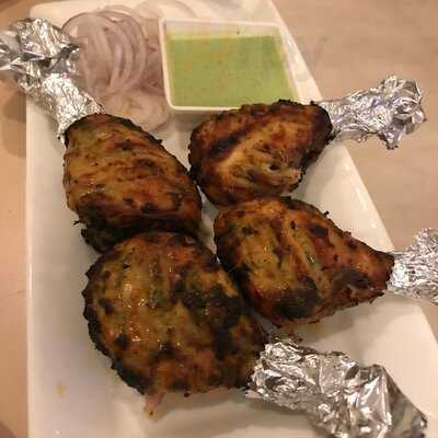 Songhay Bar & Restaurant