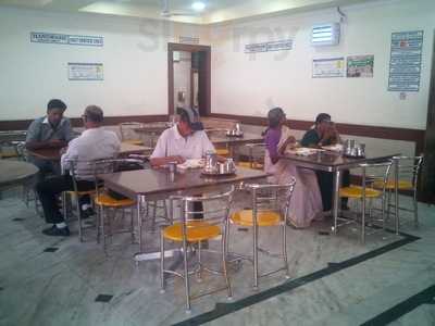 Swathi, Swayam- Hotel Saravana Bhavan