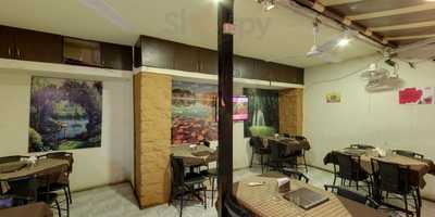 Chinar Garden's Khandeshi Darbar