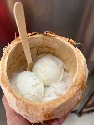 Khatri Bandhu Pot Ice Cream