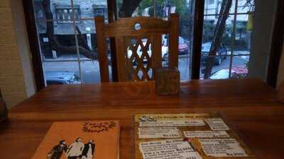 Baithak-the Coffee Shop