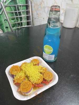 Murugan Sandwitch Chat