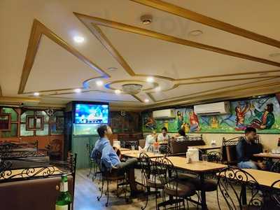 Cecil Bar & Restaurant