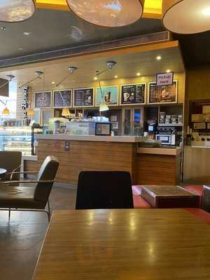 The Coffee Bean & Tea Leaf