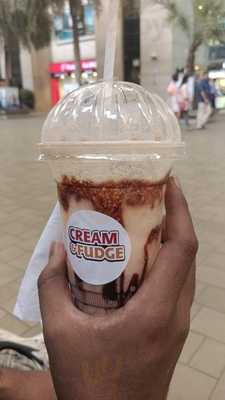 Cream & Fudge