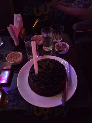 Rocks Bar & Restaurant