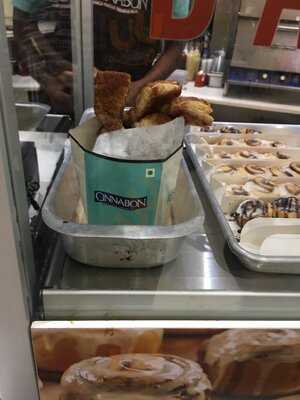 Cinnabon