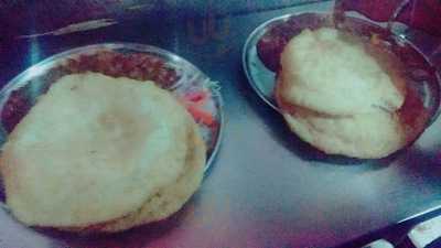 Raju Uncle Ke Chole Bhature